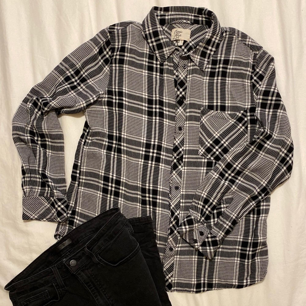 Button down plaid - Picture 2 of 2